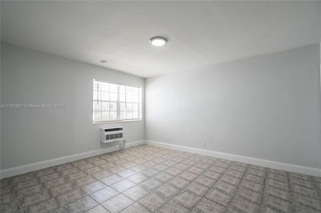 Building Photo - 320 84th St