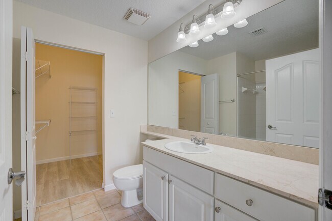 Building Photo - 224 Murcia Dr