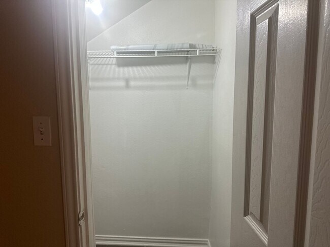 Building Photo - Affordable 1 Bedroom 1 Bathroom Condo with Loft