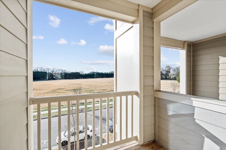 Building Photo - 16031 Elizabeth Joyce Dr