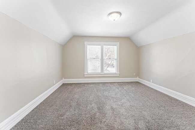 Building Photo - 71 Grand Ave