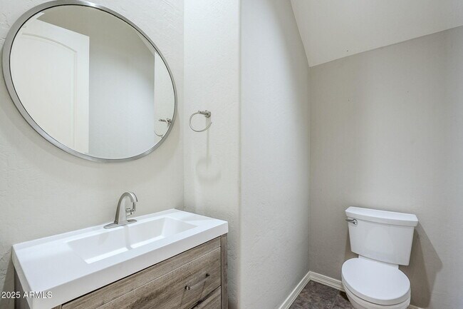 Building Photo - 2910 W Donatello Dr