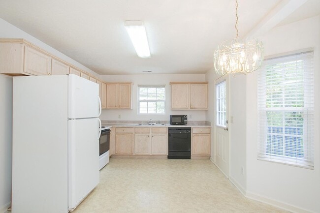 Building Photo - 517 Longleaf Ct