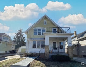 Building Photo - 2259 N 72nd St