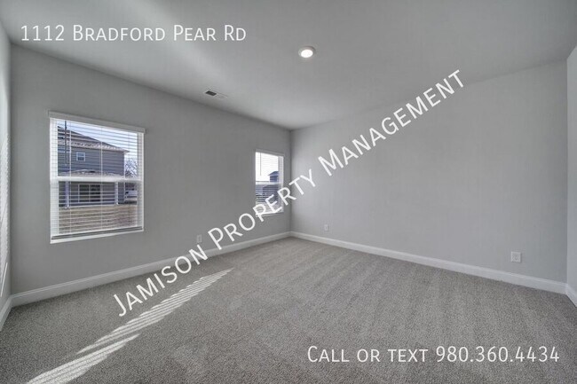 Building Photo - 1112 Bradford Pear Rd