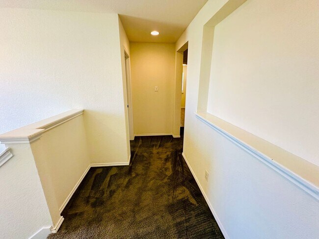 Building Photo - Your Dream Awaits! A Charming 4 bedroom 2....