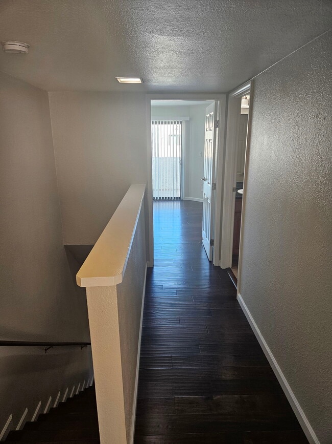 Building Photo - 885 N Granite Reef Rd