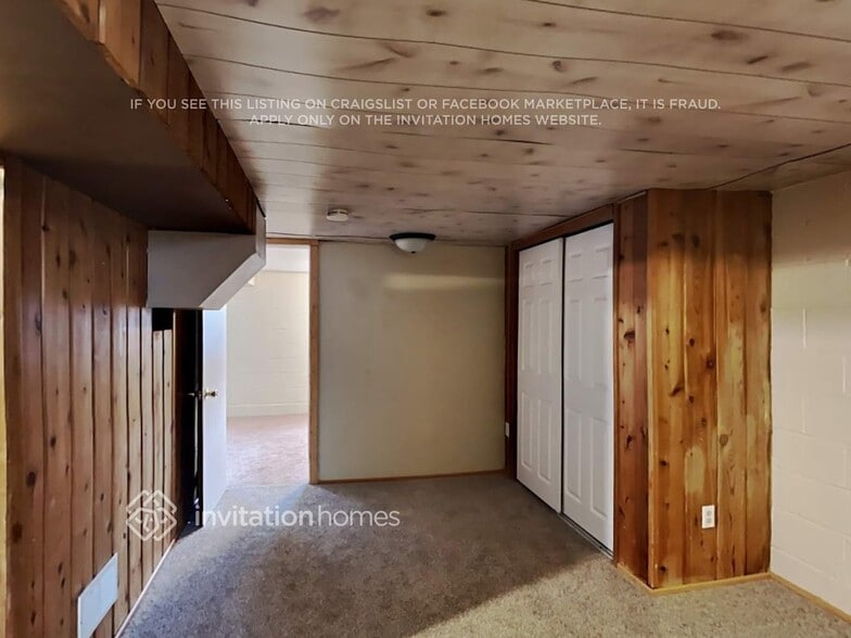 Building Photo - 2944 Albert St N