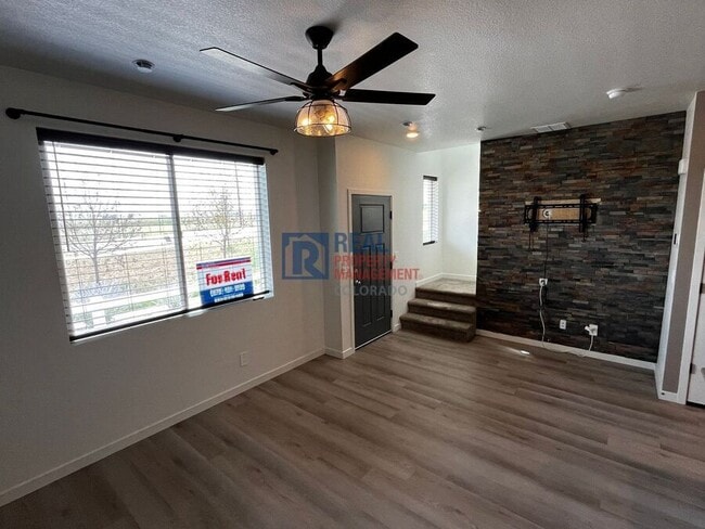 Building Photo - 531 Condor Wy