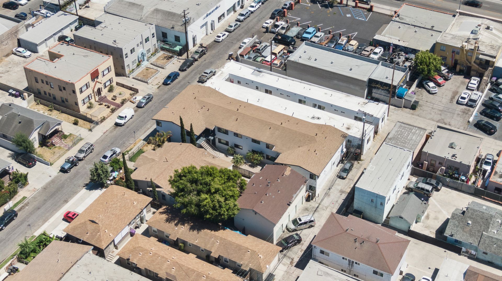 Building Photo - 1335 Stanley Ave