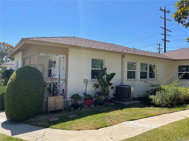 Building Photo - 1125 N Verdugo Rd