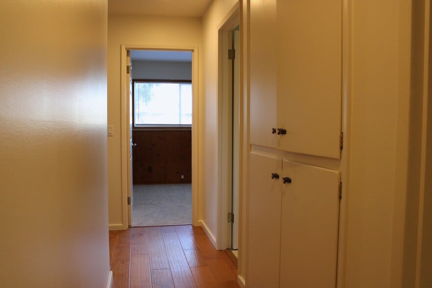 Building Photo - 1219 1st St