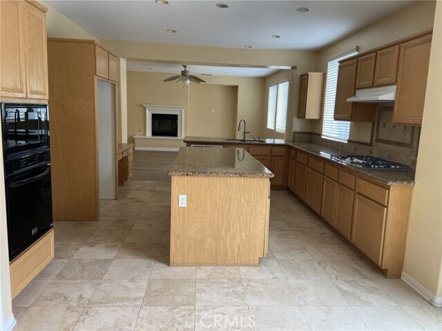 Building Photo - 2467 Taylor Ave