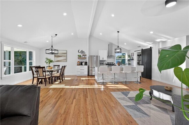 Building Photo - 1324 Ace Mcmillian Rd