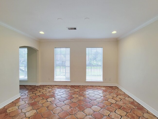 Building Photo - 18603 Point Lookout Dr