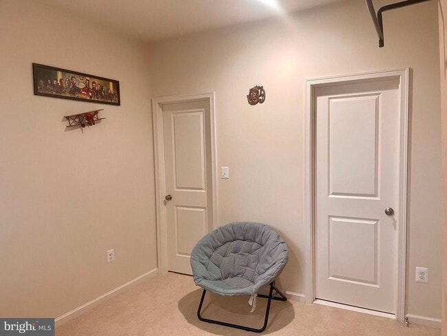 Building Photo - 43010 Paris Gap Square