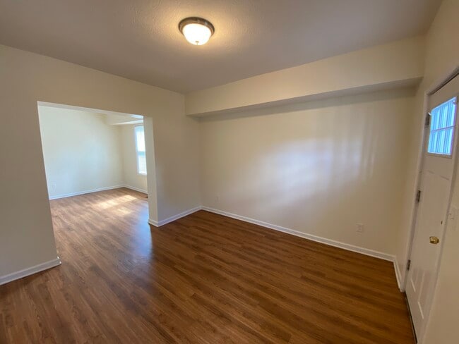 Building Photo - 188 West Park Ave.