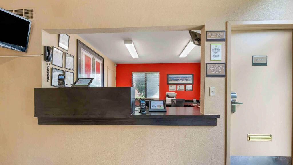 Building Photo - 9651 Seward Rd