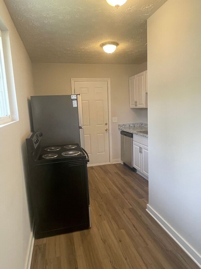 Building Photo - 1251 1st Ave S