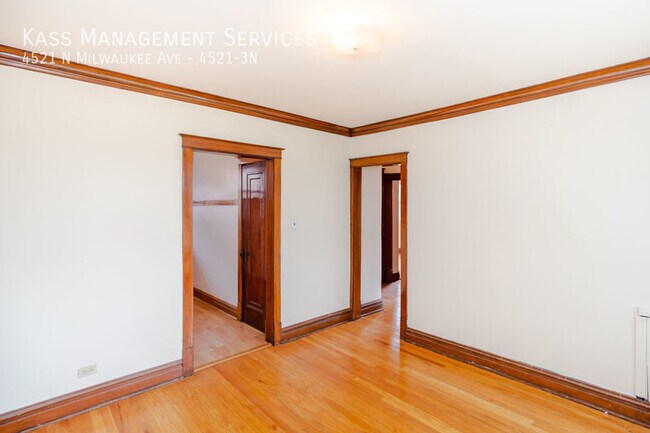 Building Photo - 4521 N Milwaukee Ave