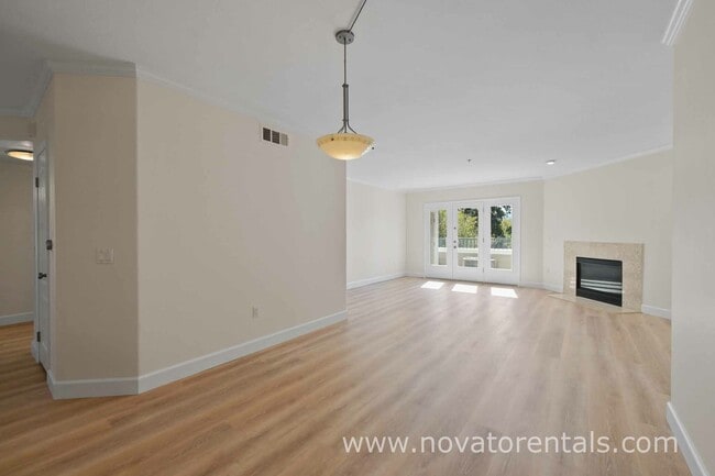 Building Photo - 852 Diablo Ave