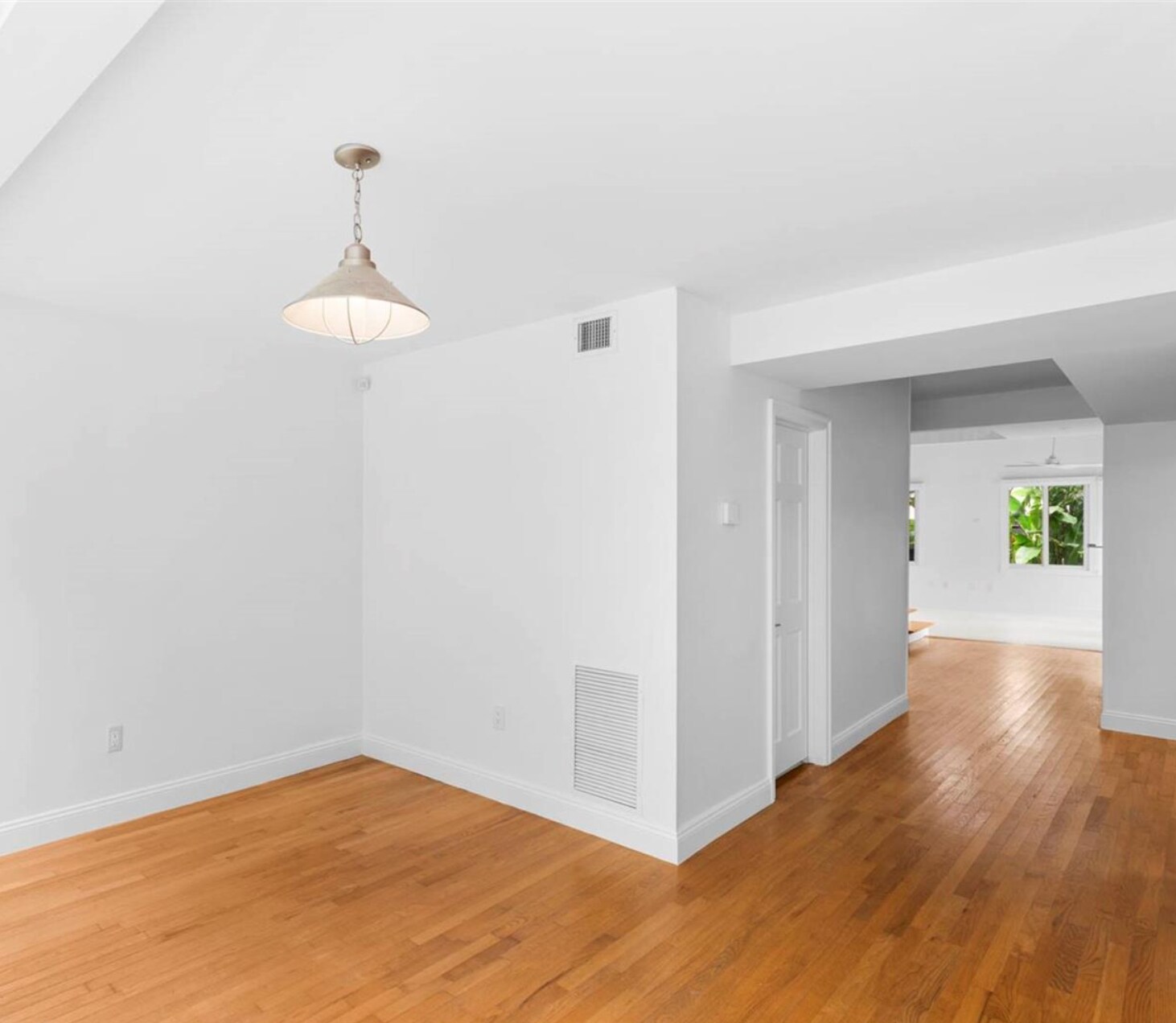 Building Photo - 3945 Loquat Ave