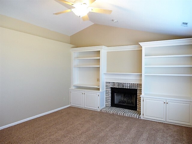 Building Photo - 7910 Palmaro Cir