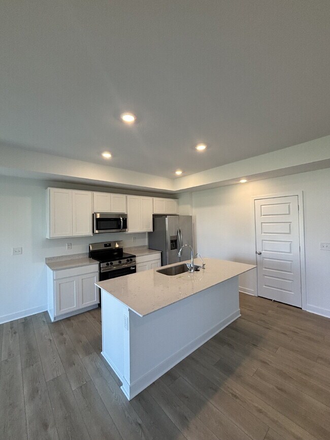 Building Photo - Be the first to call this home!