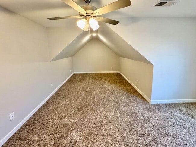 Building Photo - Now Leasing in Somerville- 4-Bedroom 3 Bath Home, Available Now!