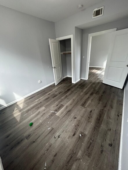 122 Wade Ave 5 - 126 Wade St