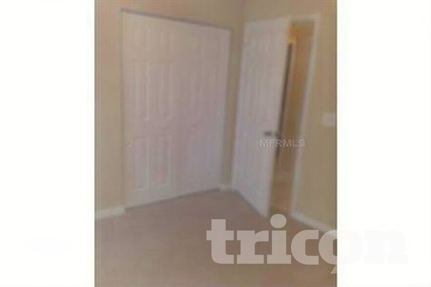 Building Photo - 925 Sandywood Dr