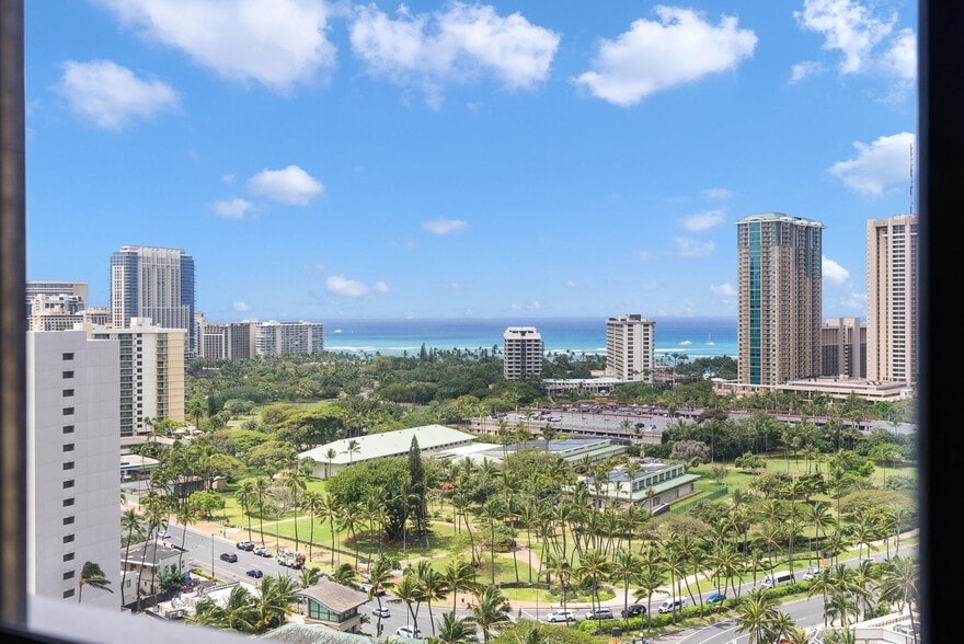 Building Photo - 444 Niu St