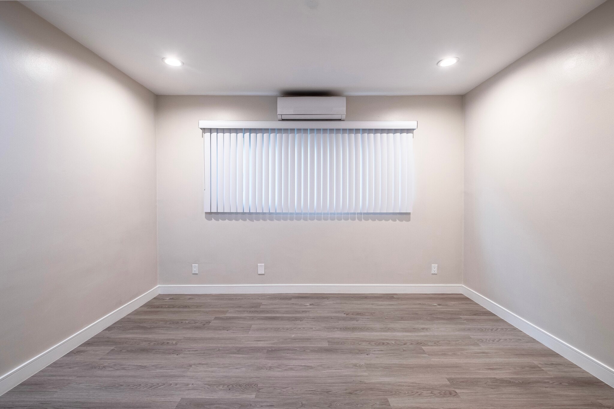 Building Photo - 1830 Federal Ave