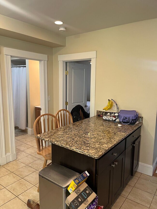 Building Photo - HOT BRIGHTON LISTING!!!!