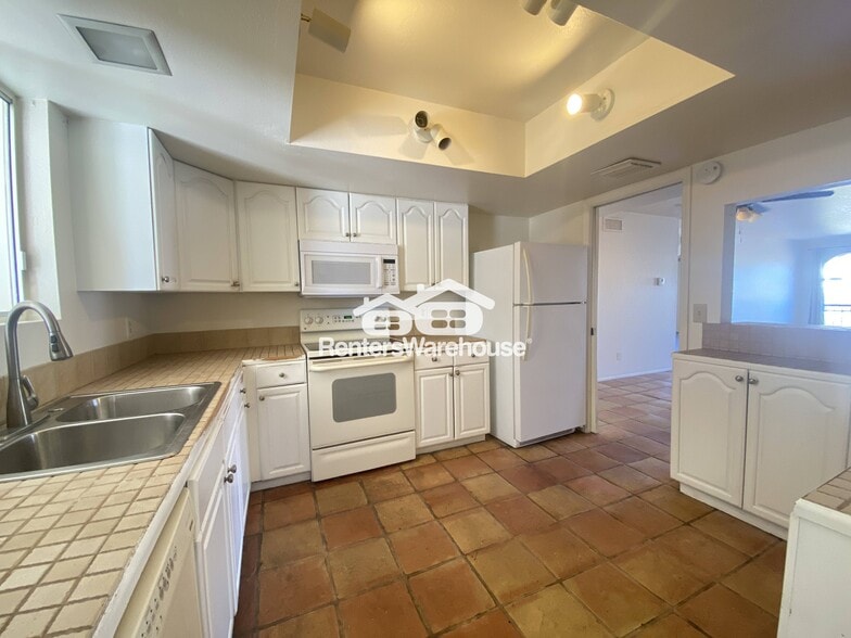 Building Photo - 14263 N Fountain Hills Blvd