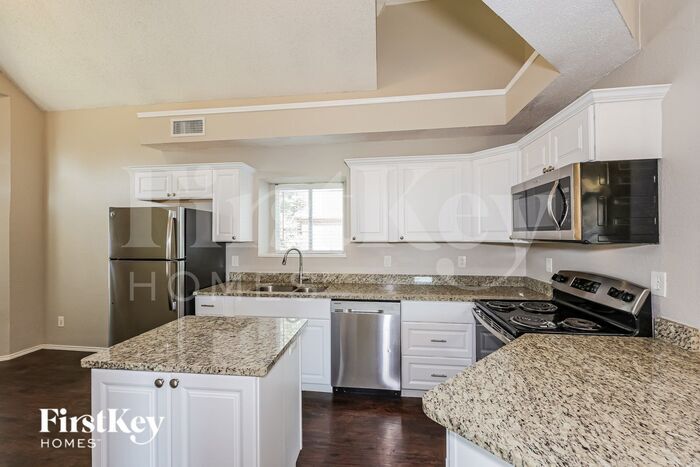 Building Photo - 2140 Birch Bend