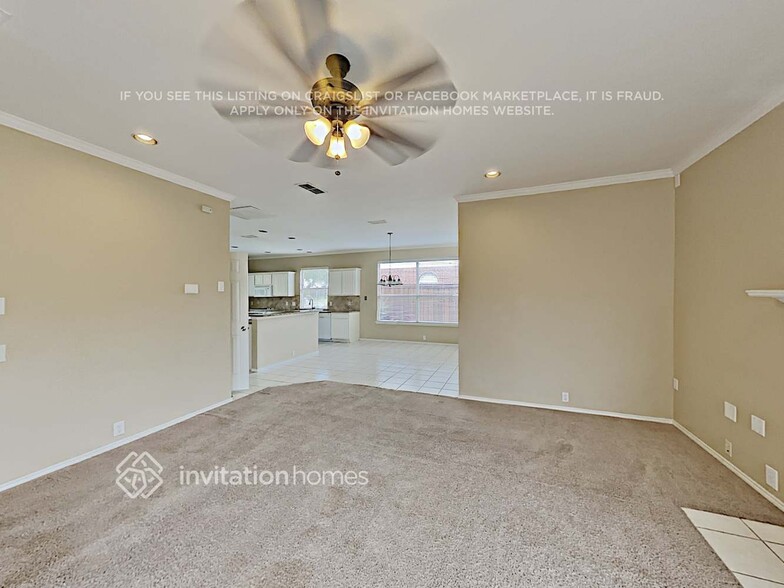 Building Photo - 429 Vasey Oak Dr
