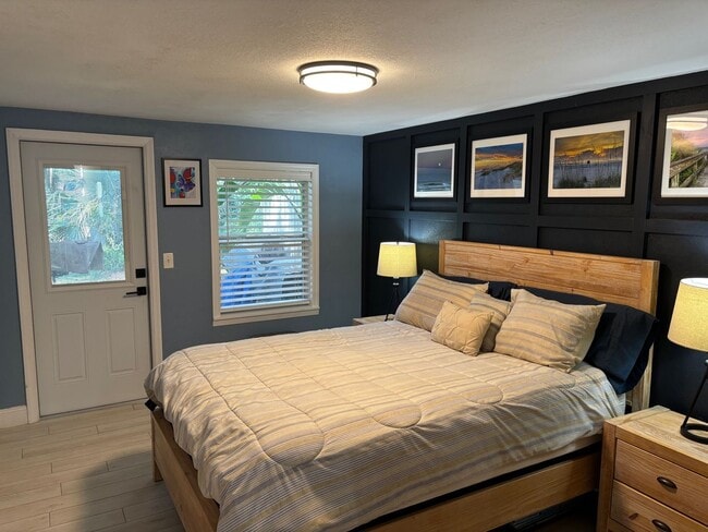 Building Photo - 3BR 2BA for Rent NSB between US1 & the River