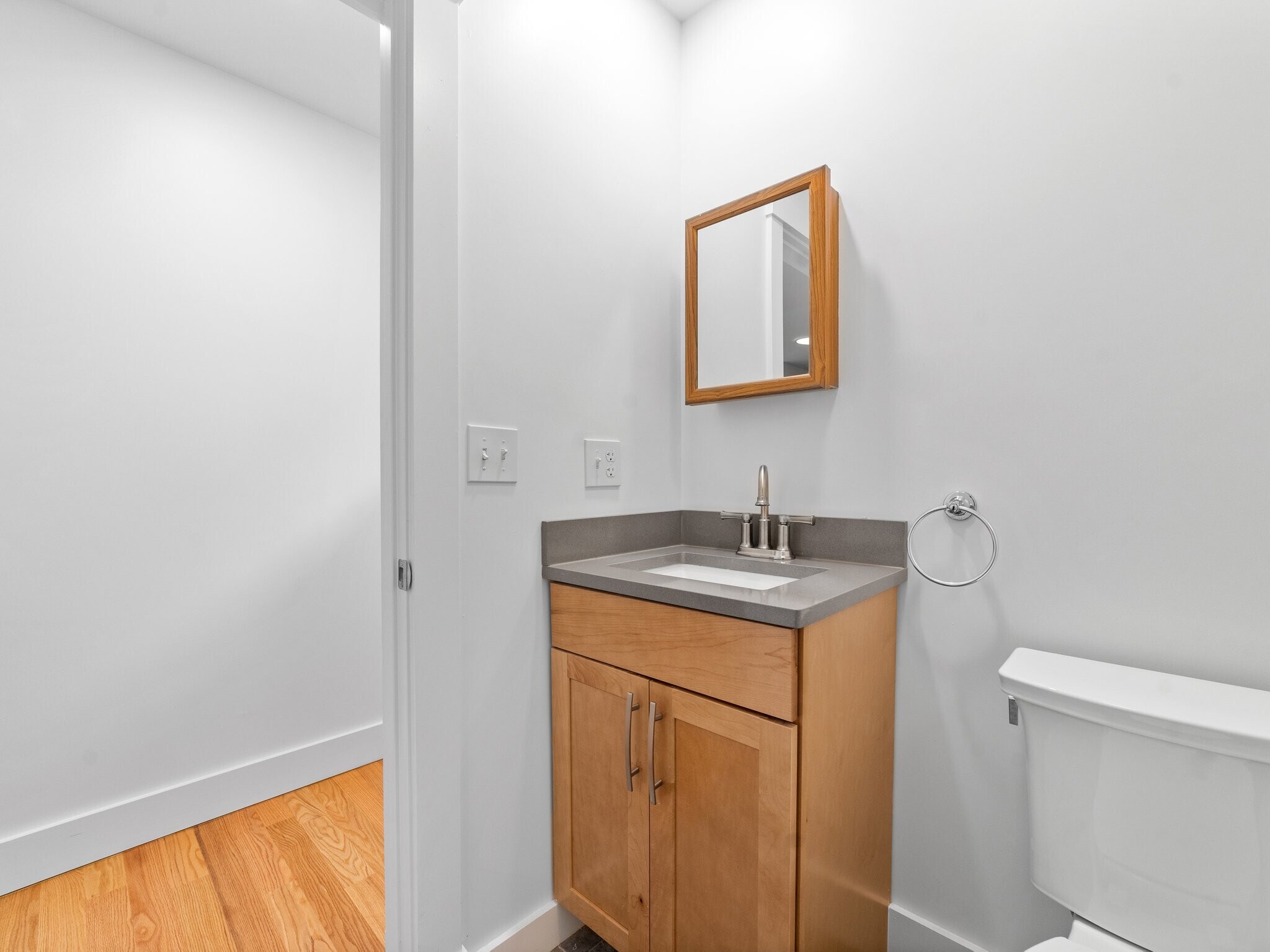 Building Photo - 140 Prospect St