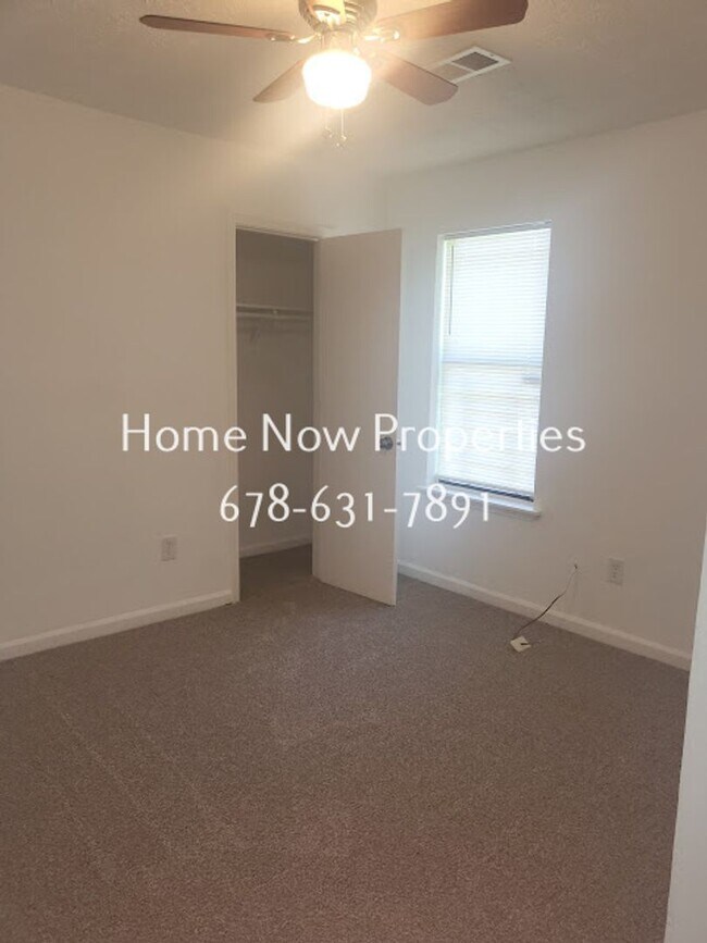 Building Photo - 6059 Creekford Dr