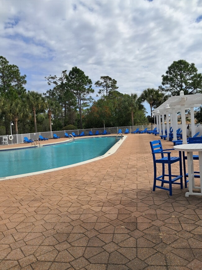 Building Photo - 317 Sand Oak Blvd