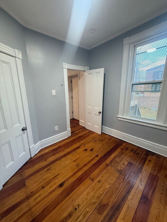 Building Photo - 22 Benkard Ave