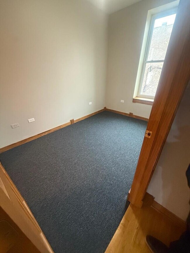 Building Photo - 1756 W 35th St