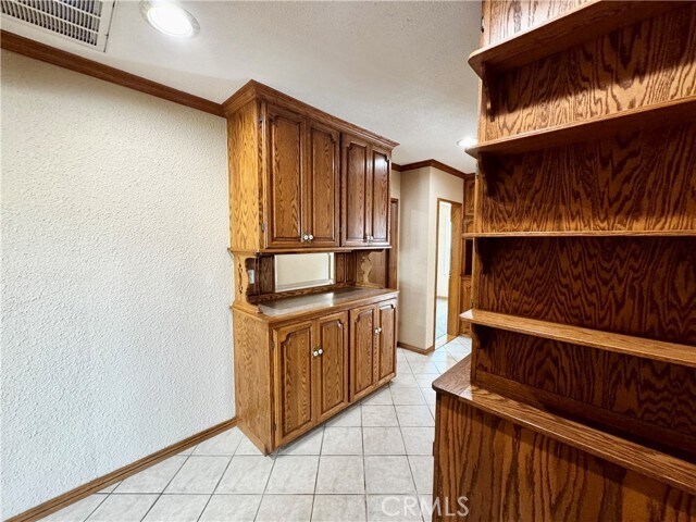 Building Photo - 14414 Studebaker Rd