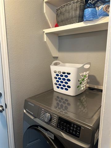 Building Photo - 627 S Walnut Creek Dr