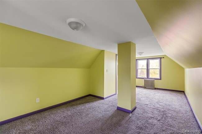 Building Photo - 2405 Burger St