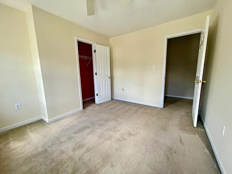 Building Photo - 3730 Carrie Ridge Ct