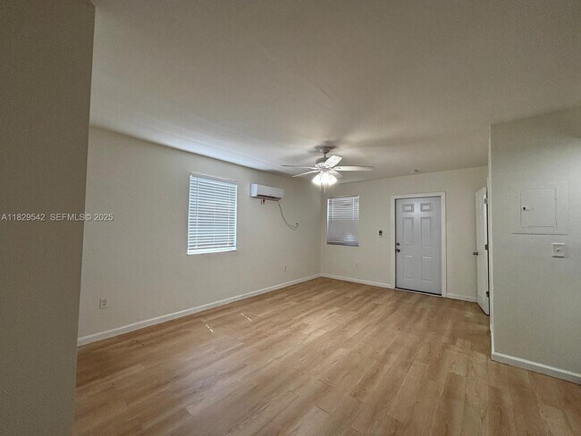 Building Photo - 467 NW 8th St