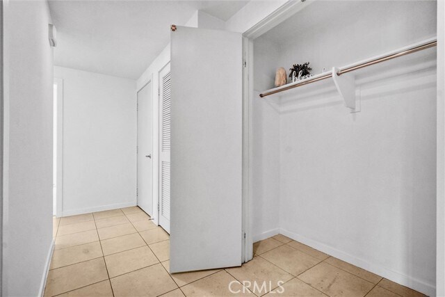 Building Photo - 411 W Seaside Way