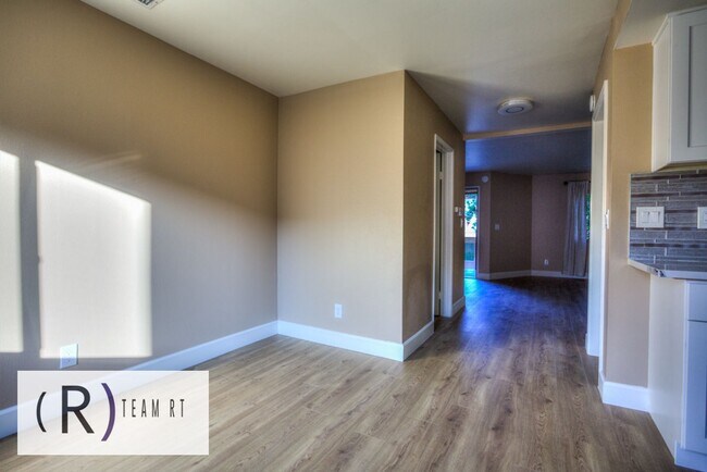 Building Photo - Gated Community and Lovely Condominum in Almansor Park Estates